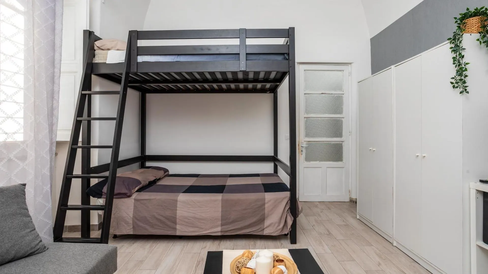 A Casa Tua Apartment Catania 0*,  Italy